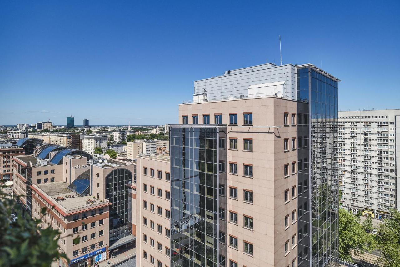 Air-conditioned Premium Loft Skyline Only 900 M To Station Apartament Warszawa